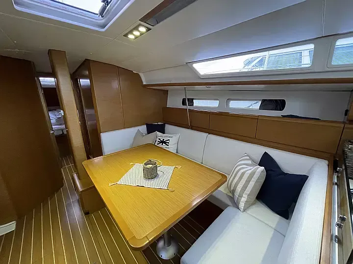 Jeanneau Sun Odyssey 439 | Petrine 2