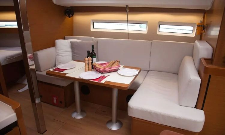 Jeanneau Sun Odyssey 440 | Aeolos