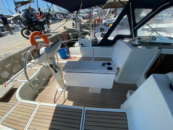 Jeanneau Sun Odyssey 37 | Naias
