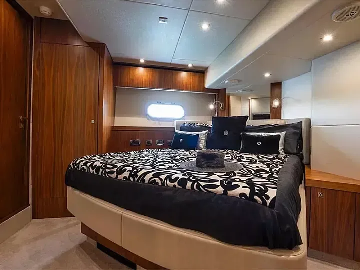 Sunseeker 73 | Goldeneye