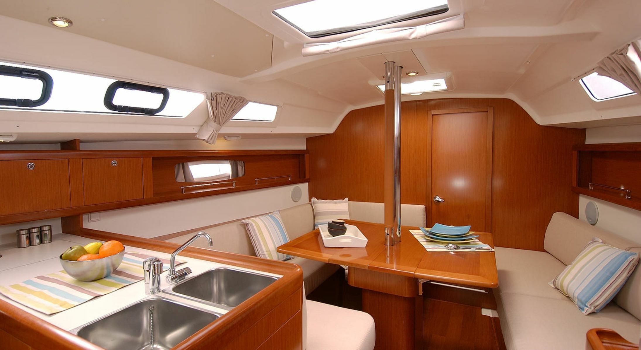 Beneteau Oceanis 34 | Seneca