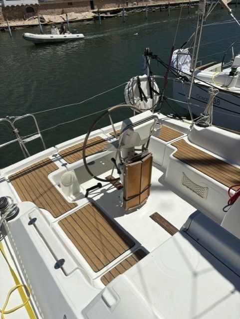 Beneteau Oceanis 34 | Seneca