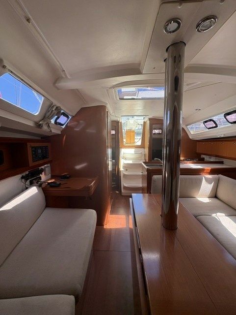 Beneteau Oceanis 34 | Seneca