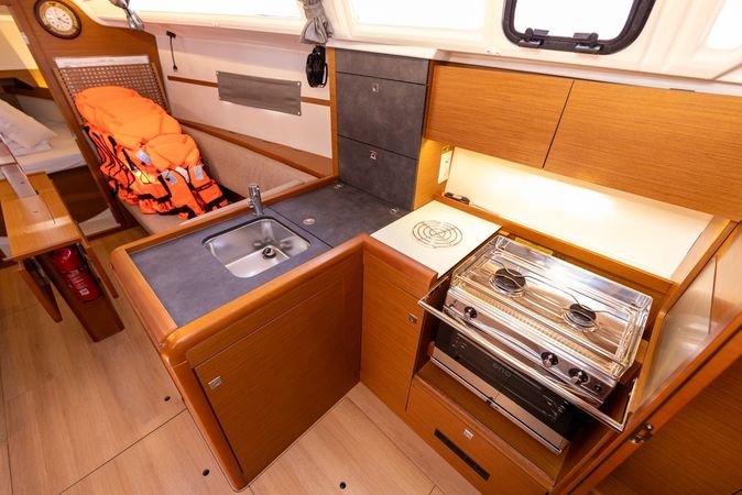 Jeanneau Sun Odyssey 349 | Zatara
