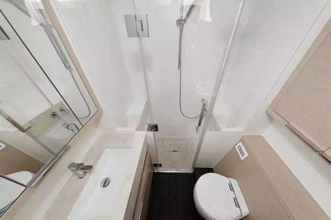 Lagoon 55 | Champagne Please