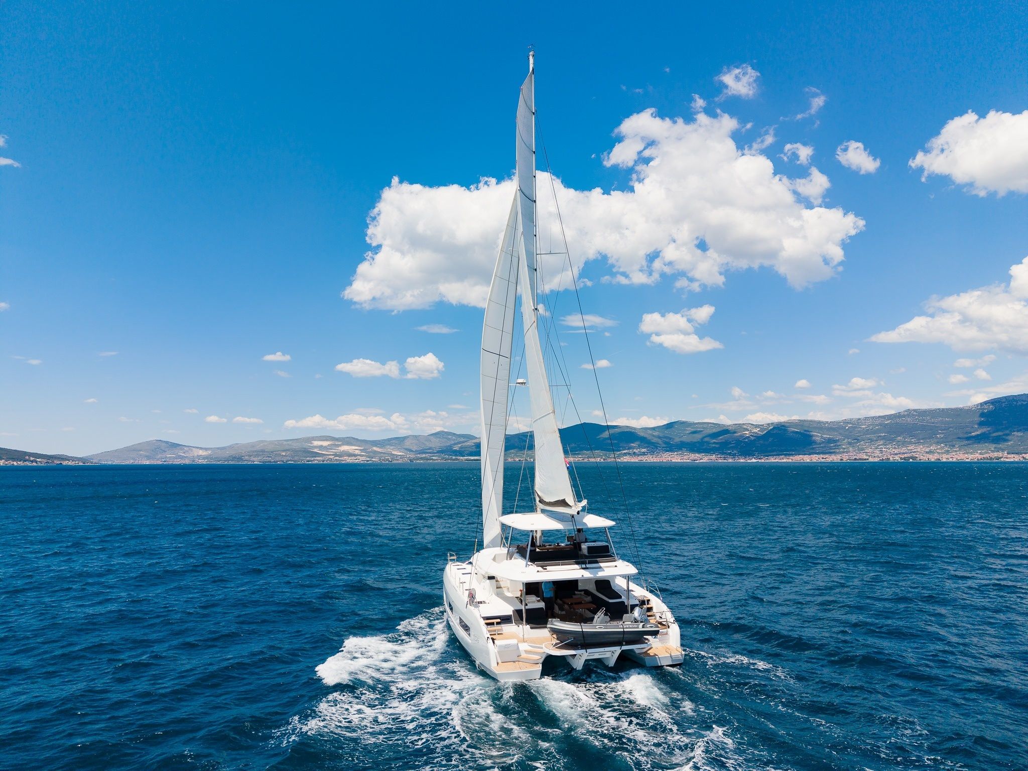 Lagoon 55 | Champagne Please