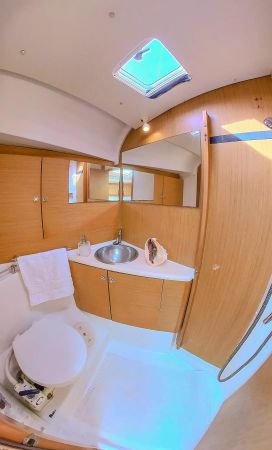 Jeanneau Sun Odyssey 44i | Guji