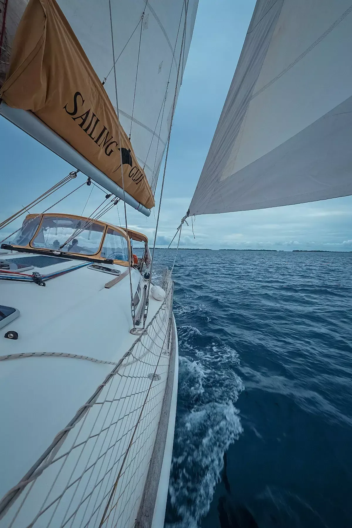 Jeanneau Sun Odyssey 44i | Guji