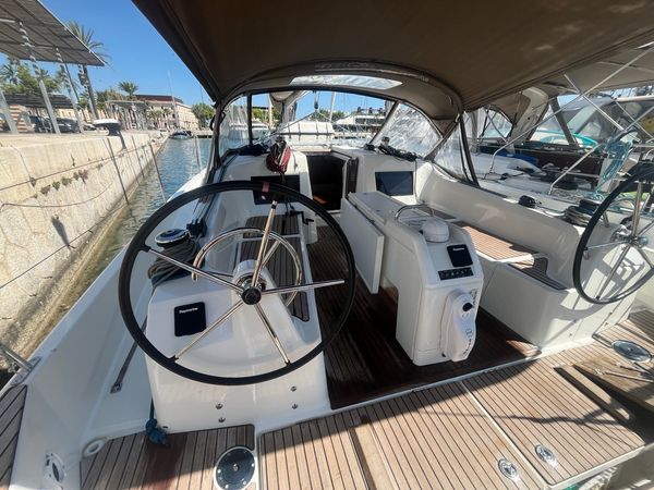 Jeanneau Sun Odyssey 410 | Albarino