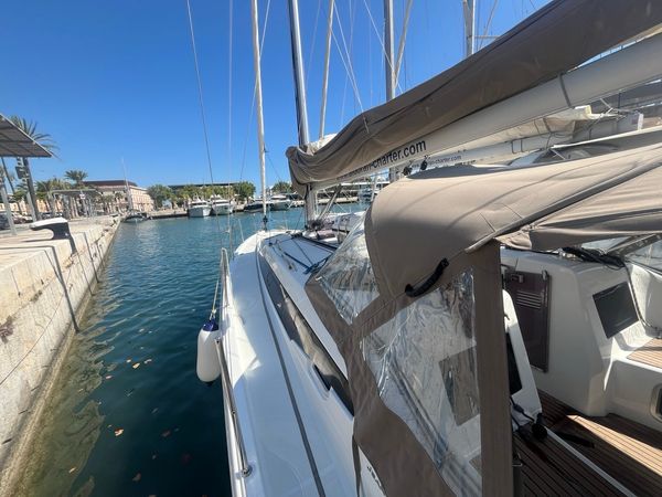 Jeanneau Sun Odyssey 410 | Albarino