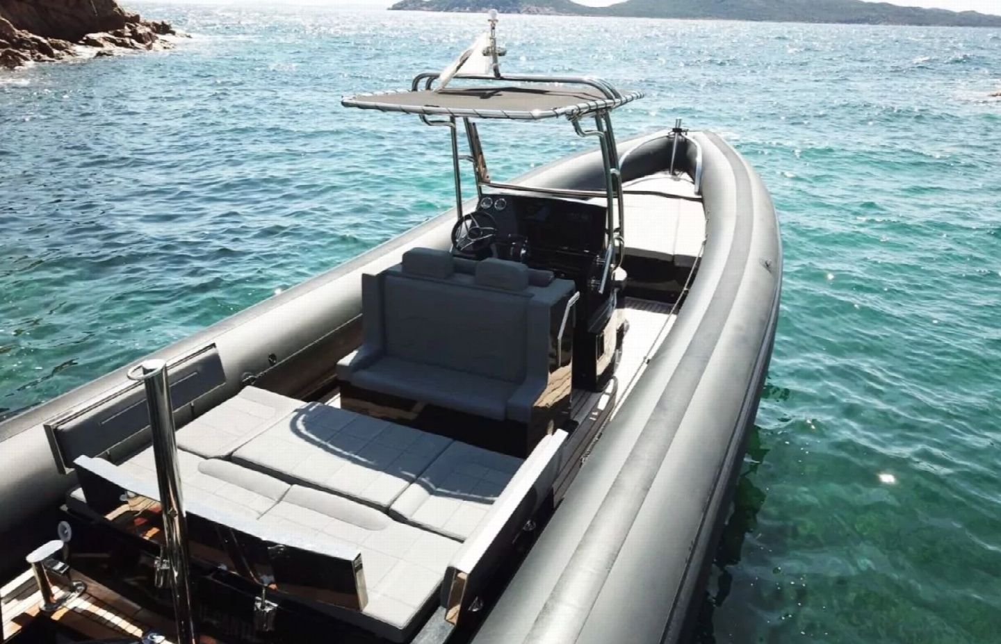 Sea Water Smeralda 300 | Mustique