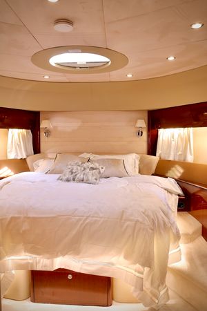 Princess 67 | Royale