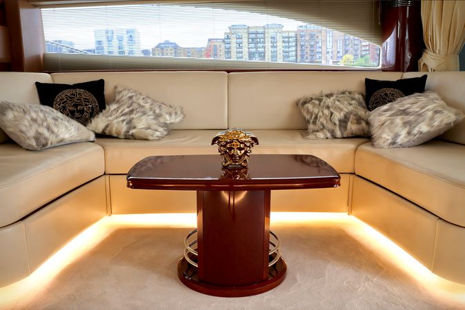 Princess 67 | Royale