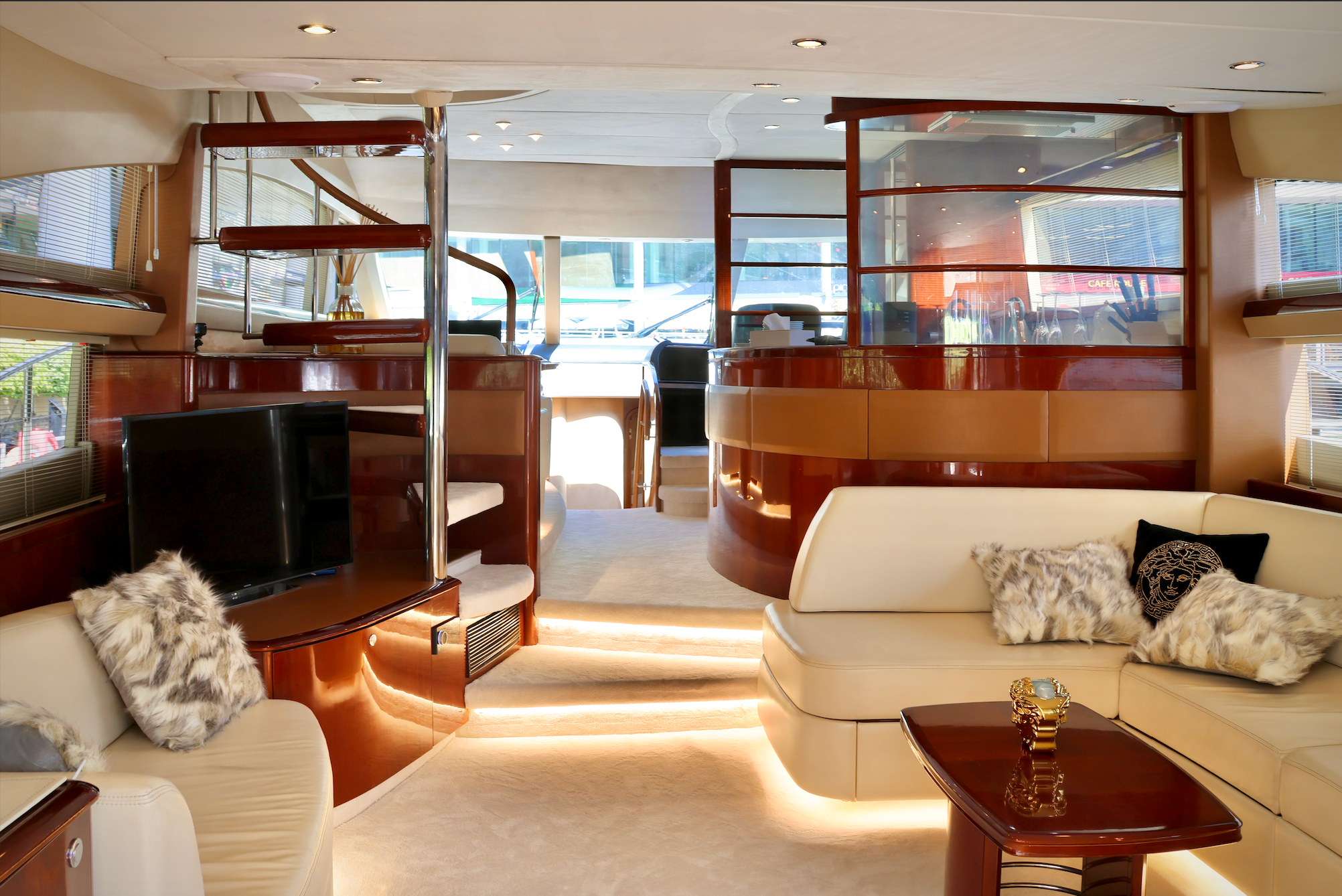 Princess 67 | Royale