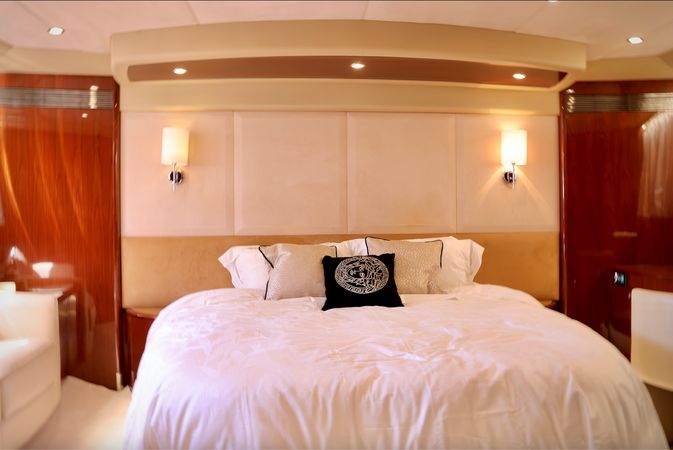 Princess 67 | Royale