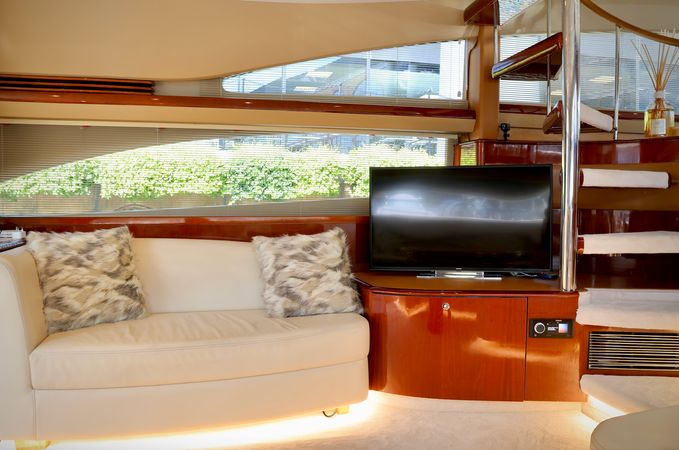 Princess 67 | Royale