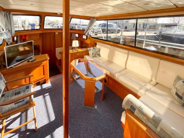 Aquanaut Beauty 1200 AK | Claoue