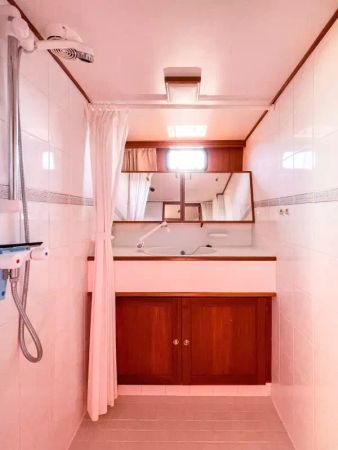 Aquanaut Beauty 1200 AK | Claoue