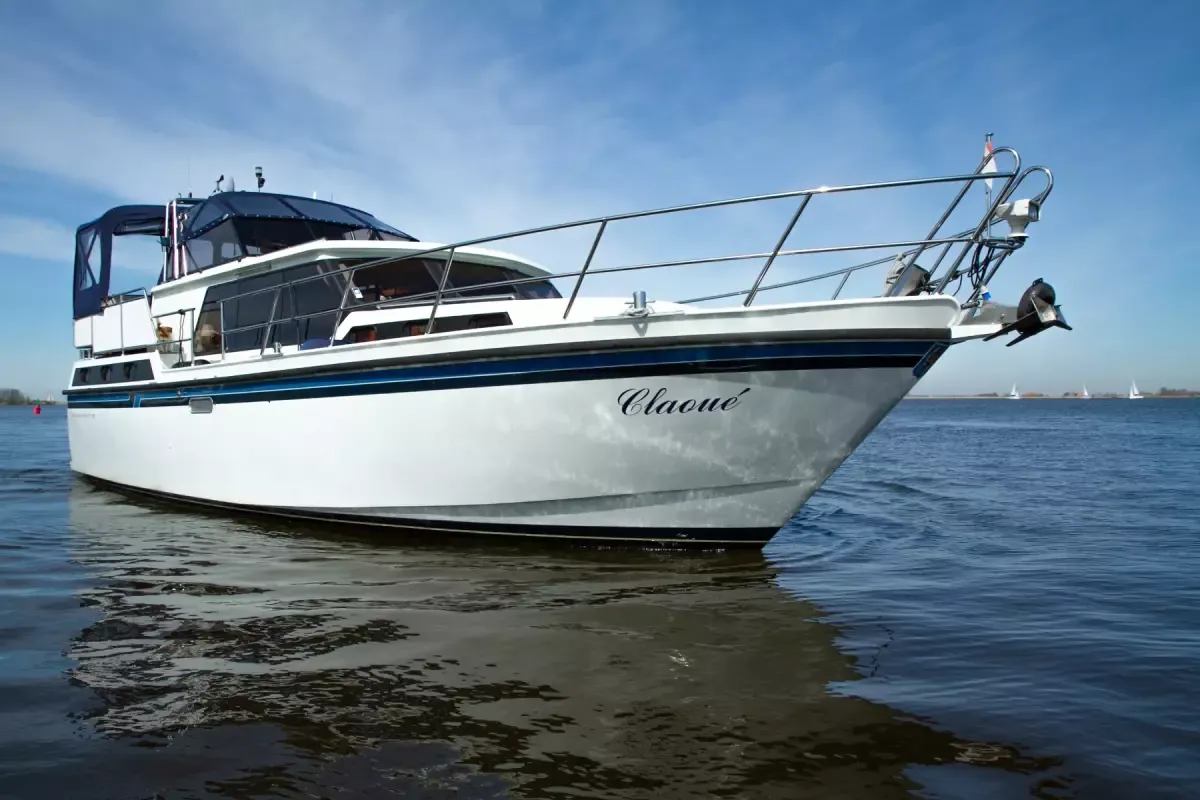 Aquanaut Beauty 1200 AK | Claoue