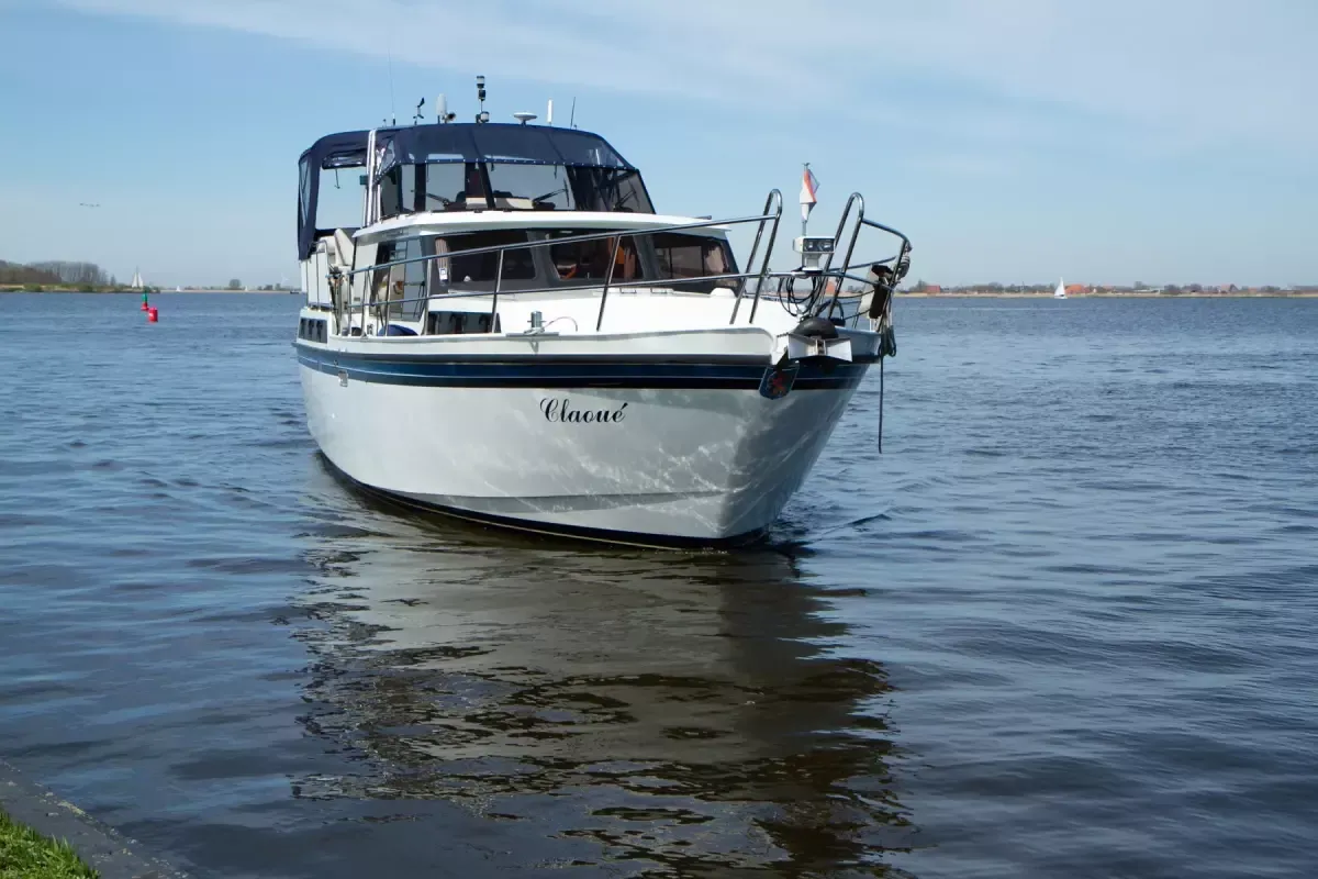 Aquanaut Beauty 1200 AK | Claoue