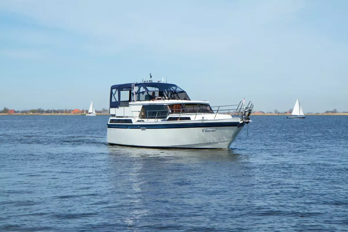 Aquanaut Beauty 1200 AK | Claoue