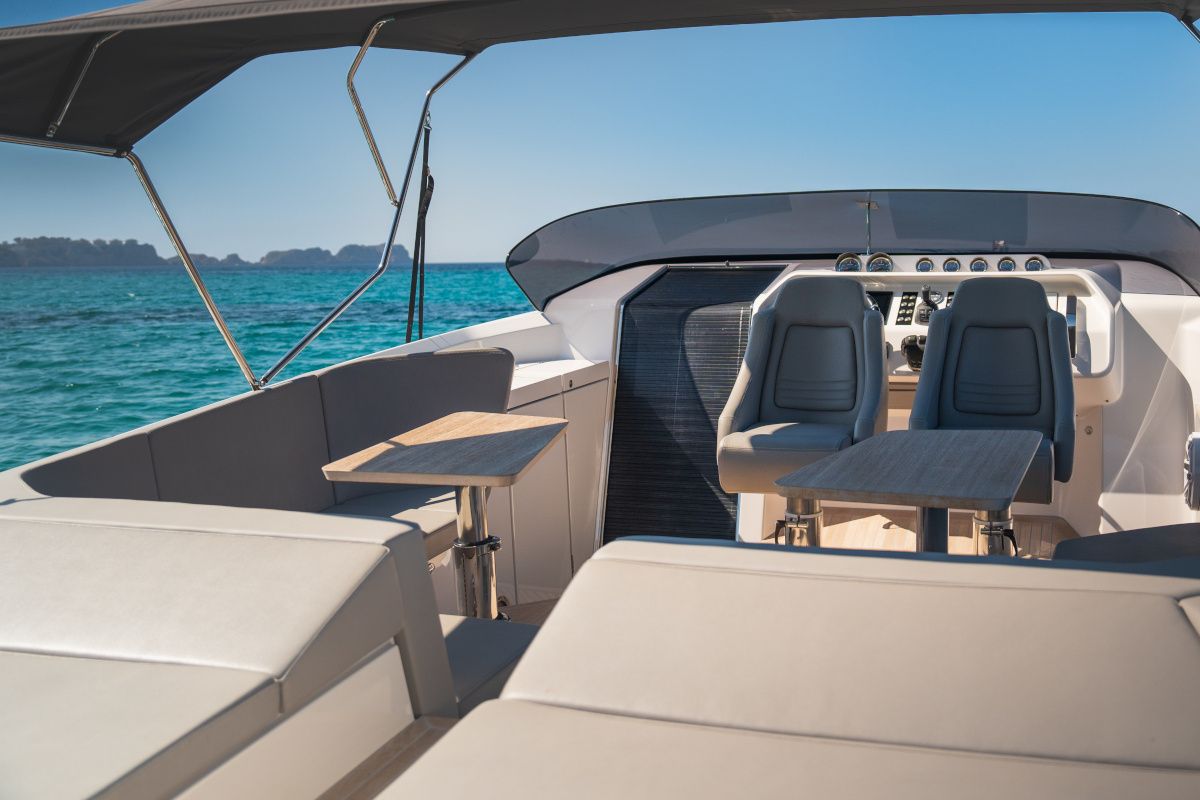 Frauscher 1212 Ghost | White Pearl