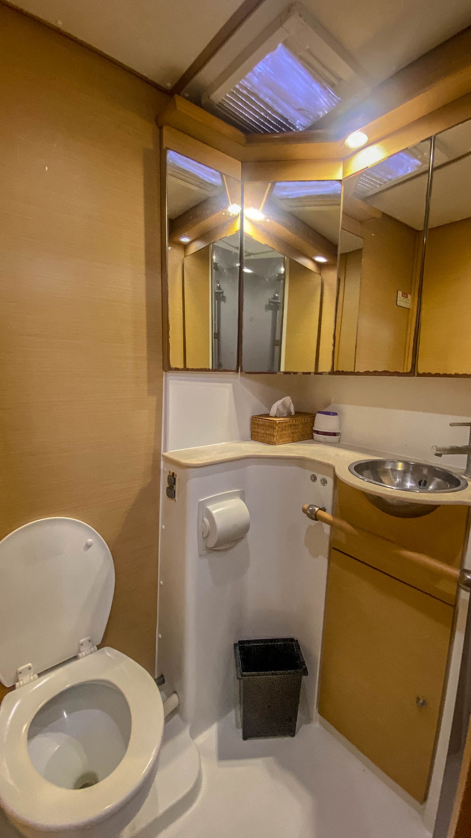 Lagoon 500 | Blue Metis