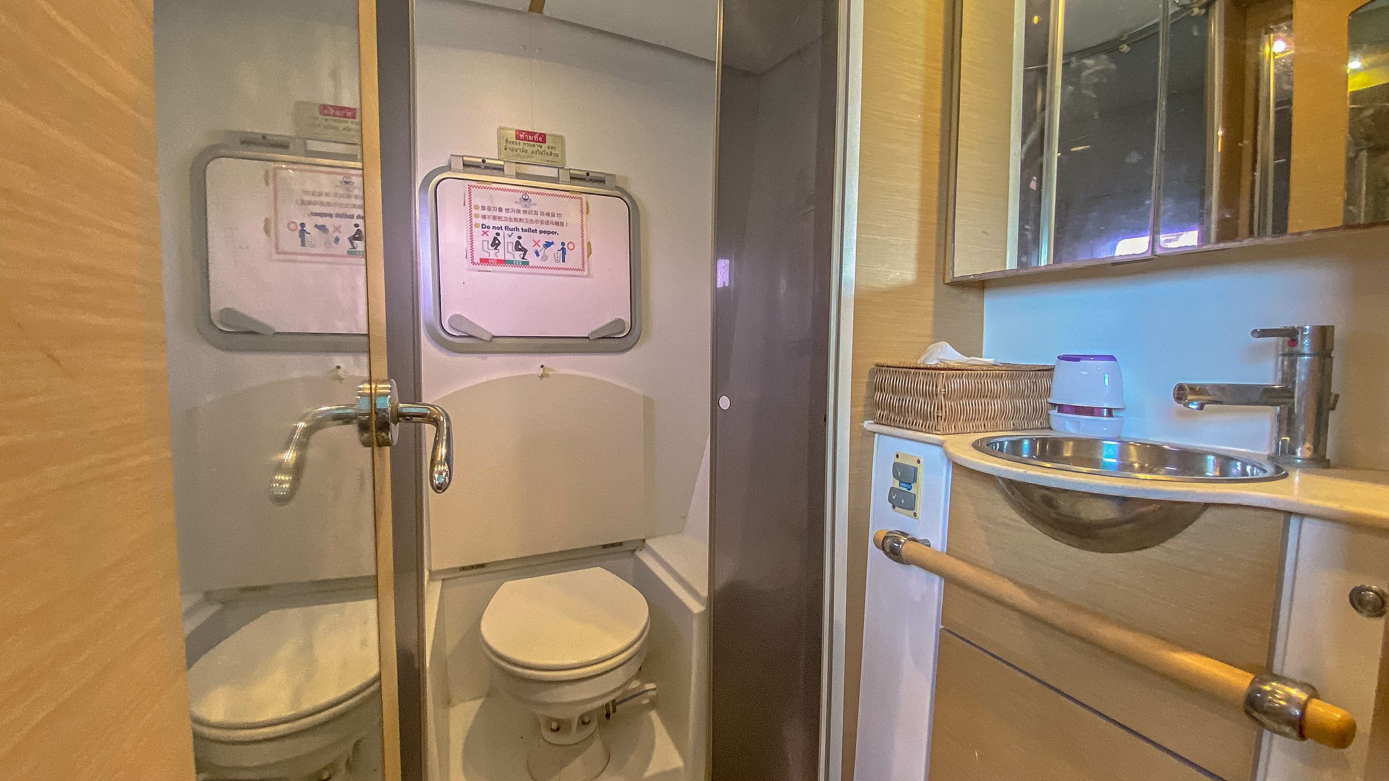 Lagoon 500 | Blue Metis