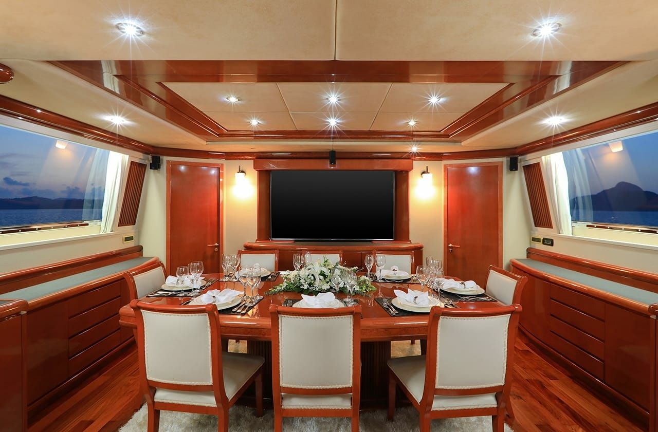 Falcon 106 | My Demarest