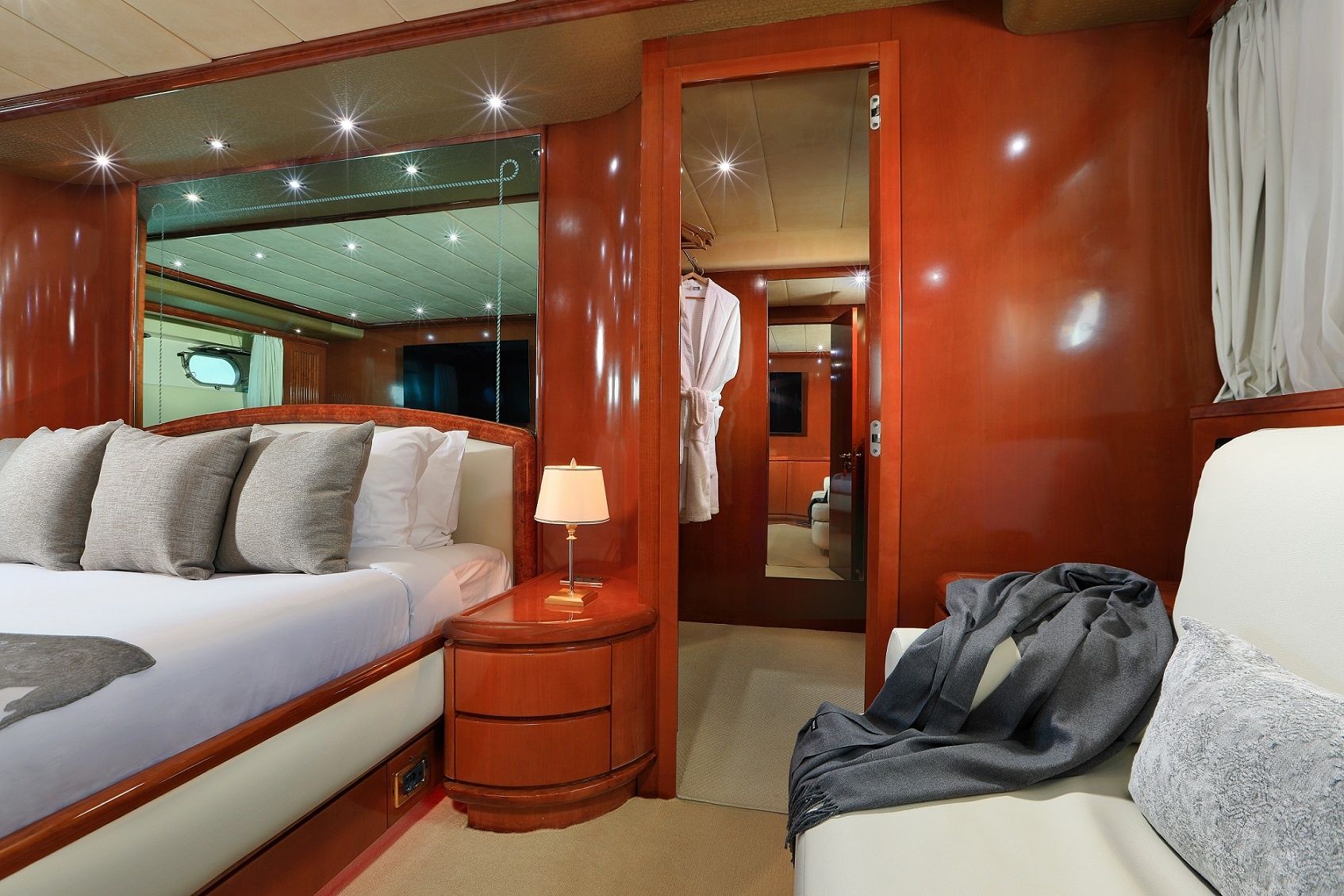 Falcon 106 | My Demarest