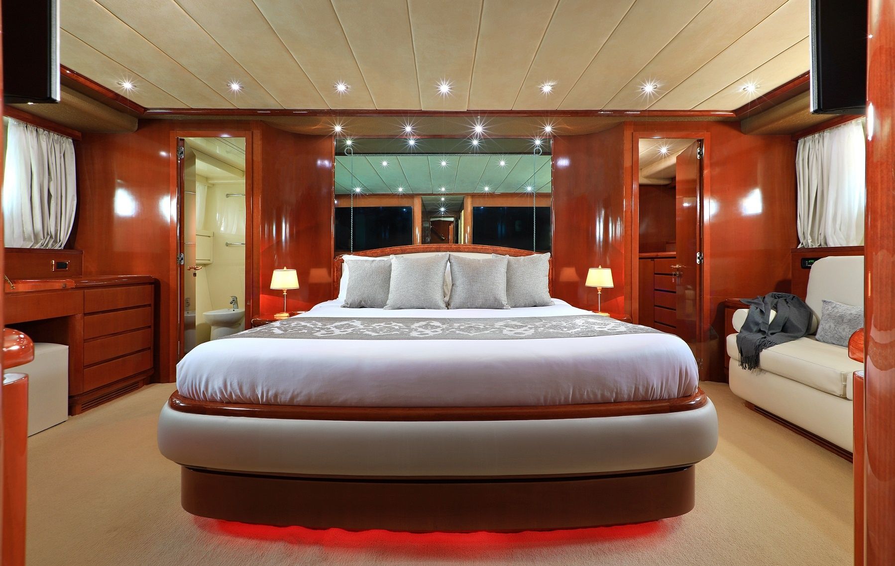 Falcon 106 | My Demarest