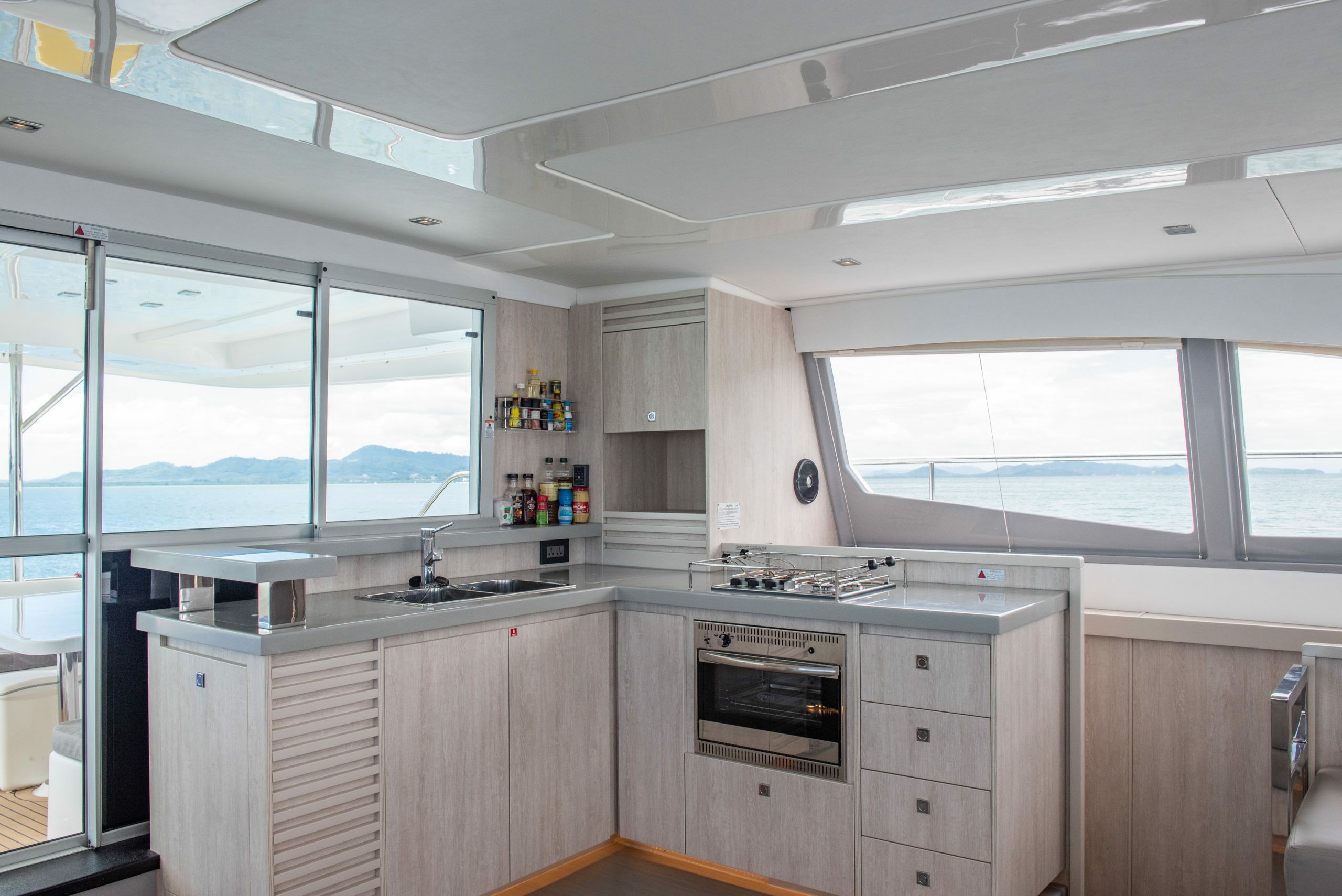 Leopard 51 PC | CasaBay