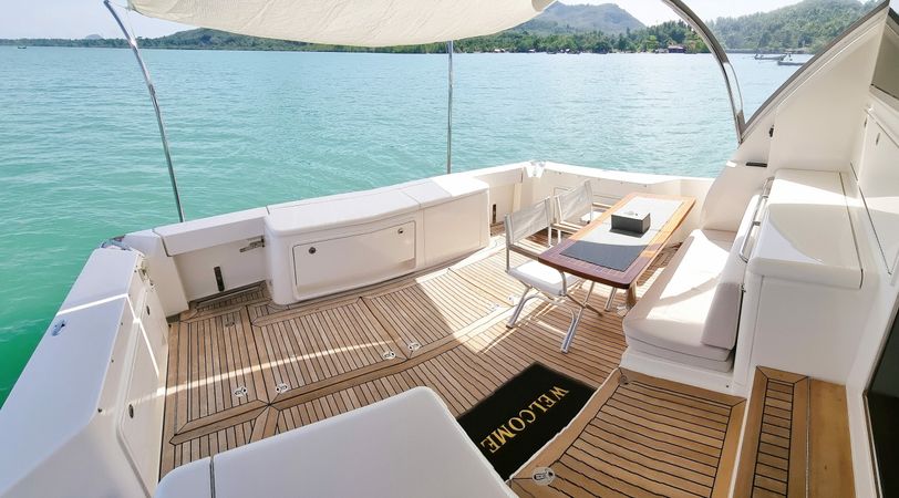 Riviera 545 | Happy Ours
