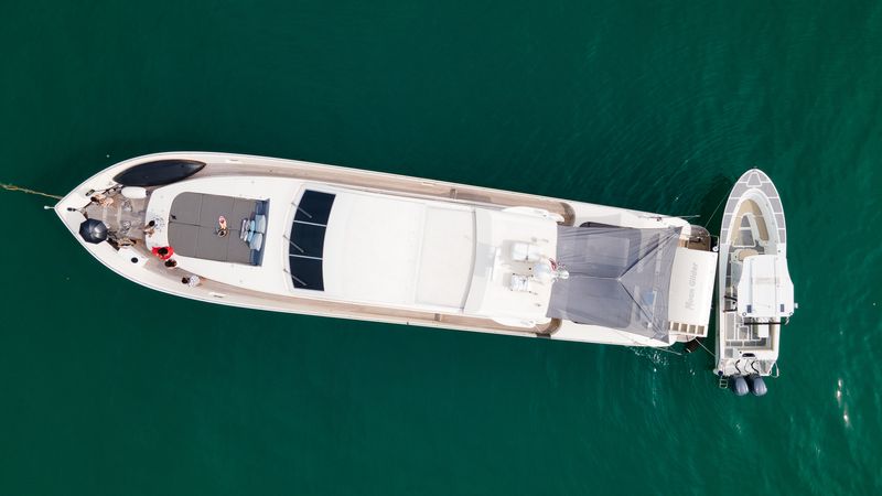 Leopard 27 Open | Moon Glider