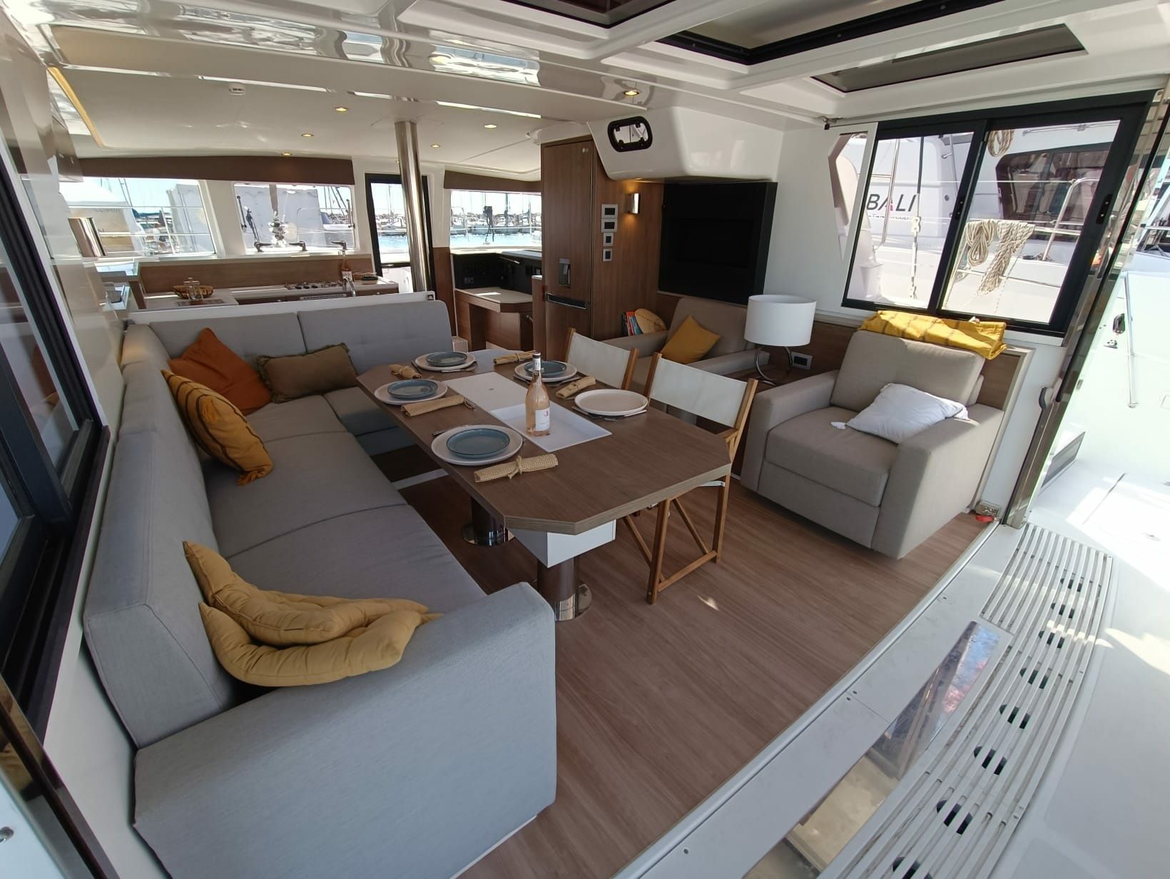 Bali 4.2 | Blue Magic Cat 5