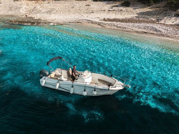 Jeanneau Cap Camarat 7.5 CC | 18