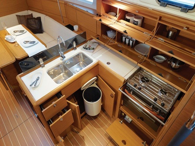 Jeanneau Sun Odyssey 379 | Maria Pia
