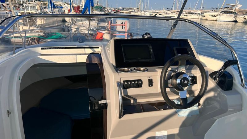 Jeanneau Cap Camarat 6.5 WA | Nam