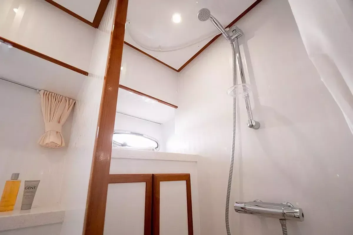 De Drait Deluxe 42 | Us Schipp