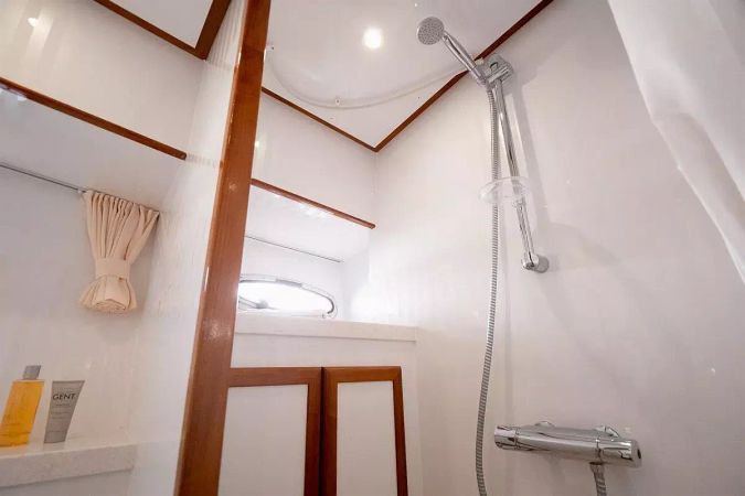 De Drait Deluxe 42 | Us Schipp