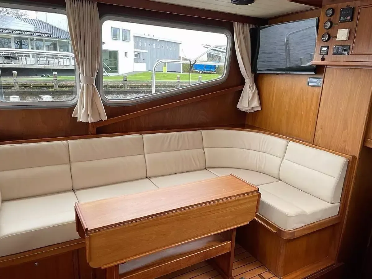 Hemmes 1400 Deluxe | Pelicaen
