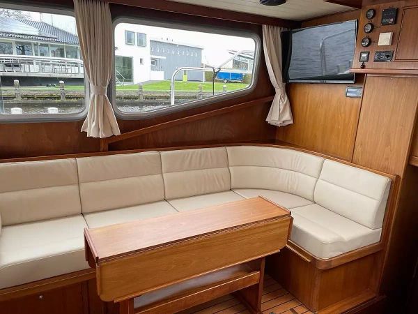 Hemmes 1400 Deluxe | Pelicaen