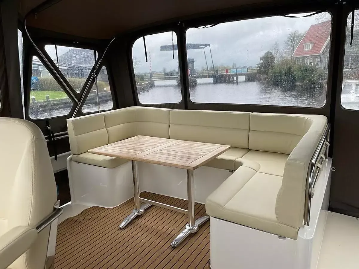 Hemmes 1400 Deluxe | Pelicaen