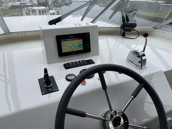Hemmes 1400 Deluxe | Pelicaen
