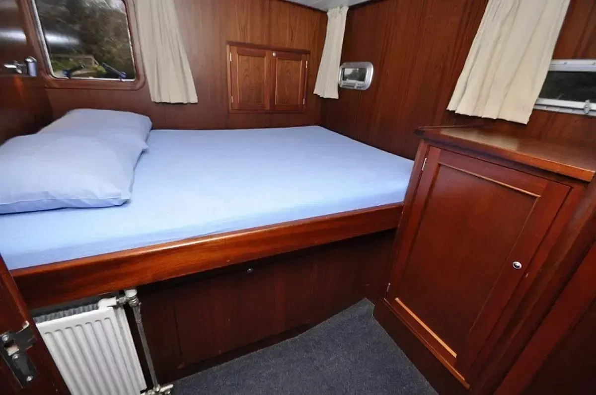Hemmes 1400 Deluxe | Pelicaen