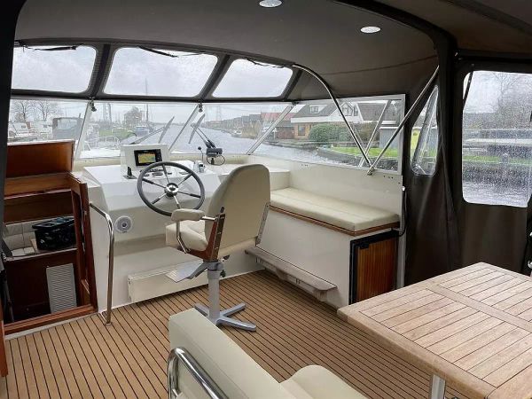 Hemmes 1400 Deluxe | Pelicaen