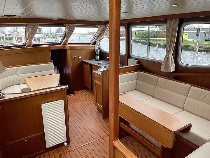 Hemmes 1400 Deluxe | Pelicaen
