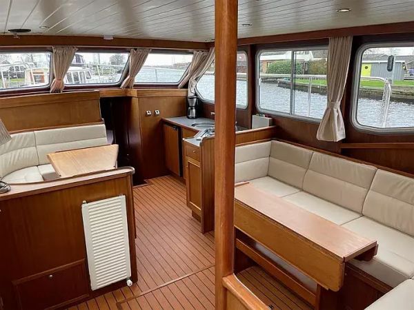 Hemmes 1400 Deluxe | Pelicaen