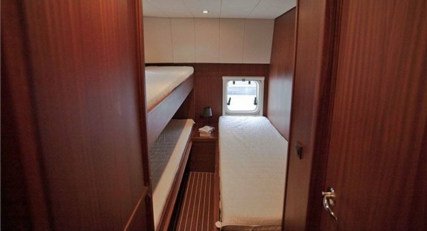 Holiday 1300 | Euphoria