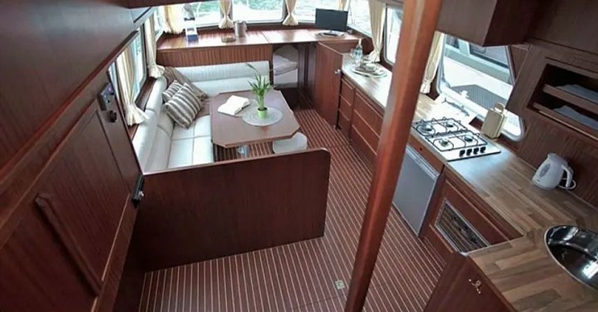 Holiday 1300 | Euphoria